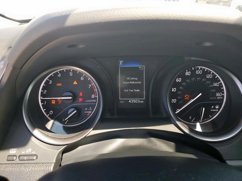 4T1G11AK8PU820679 - 2023 TOYOTA CAMRY SE NIGHT SHADE WHITE photo 9