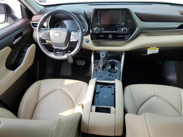 5TDGZRAHXMS532260 - 2021 TOYOTA HIGHLANDER XLE WHITE photo 8