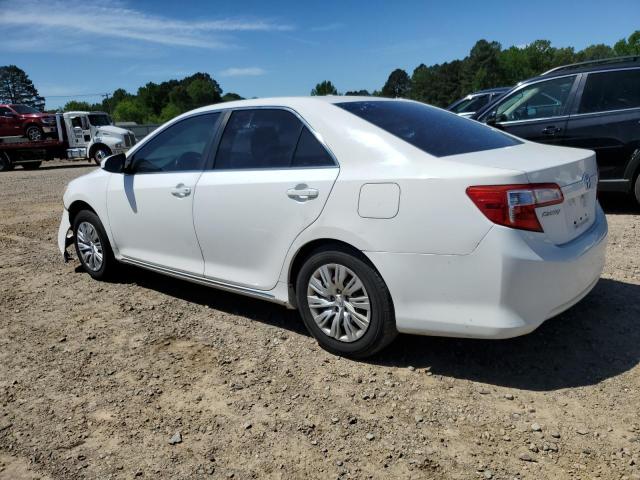 4T1BF1FK4CU551403 - 2012 TOYT CAMRY BASE WHITE photo 2