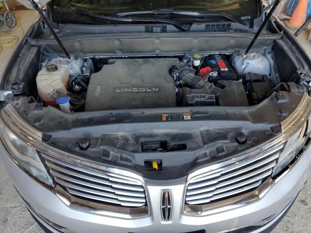 2LMPJ8LR0HBL35192 - 2017 LINCOLN MKX RESERVE Մոխրագույն լուսանկար 11