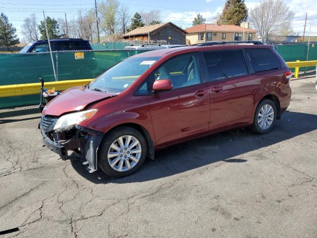 2014 TOYOTA SIENNA LE, 