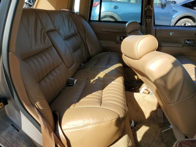 1LNLM81W2RY756197 - 1994 LINCOLN TOWN CAR EXECUTIVE GOLD photo 10