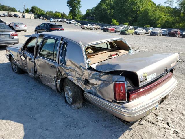 1LNLM81W2RY756197 - 1994 LINCOLN TOWN CAR EXECUTIVE GOLD photo 2