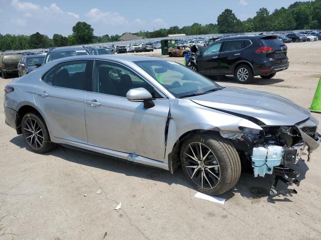 4T1G11AK5PU799192 - 2023 TOYOTA CAMRY SE NIGHT SHADE SILVER photo 4