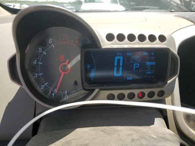 1G1JA6SH4E4238224 - 2014 CHEVROLET SONIC LS თეთრი ფოტო 9