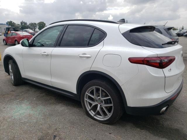 ZASFAKNN5J7C22640 - 2018 ALFA ROMEO STELVIO TI SPORT WHITE photo 2