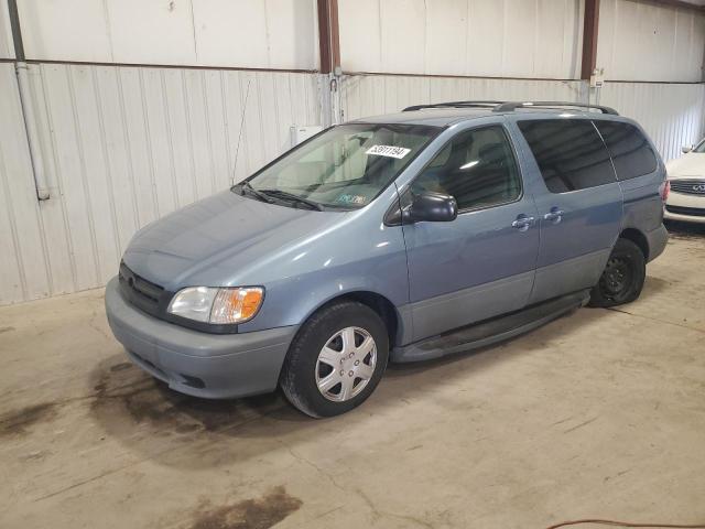 2002 TOYOTA SIENNA CE, 