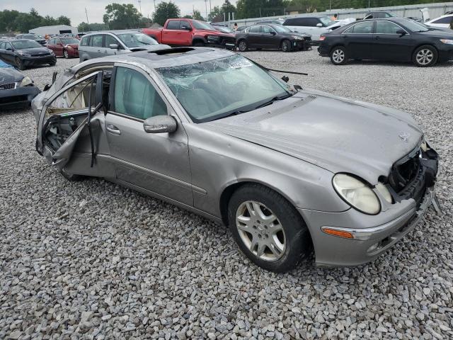 WDBUF82J54X117542 - 2004 MERCEDES-BENZ E 320 4MATIC GRAY photo 4