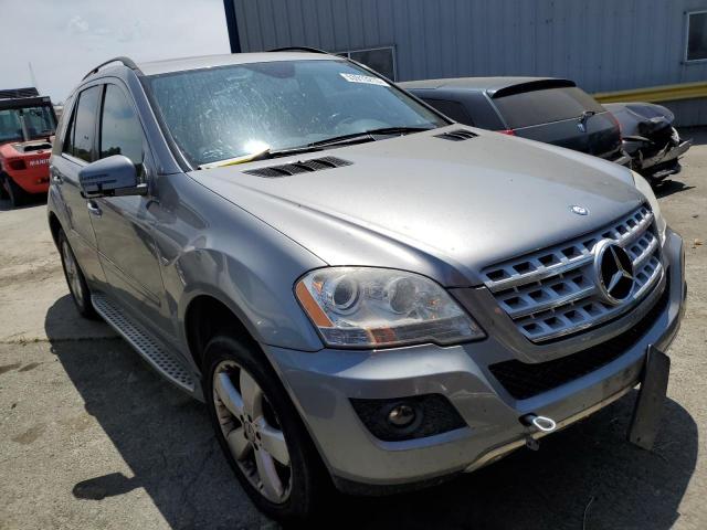 4JGBB8GB7BA664118 - 2011 MERCEDES-BENZ ML 350 4MATIC SILVER photo 4