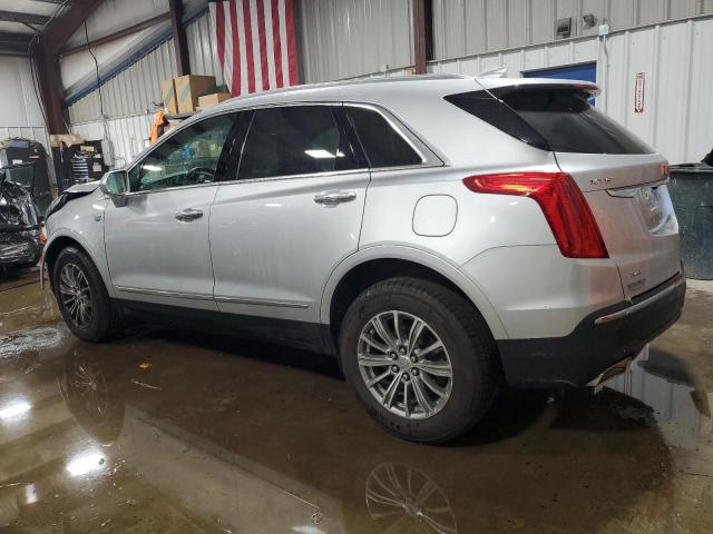 1GYKNDRS5HZ144862 - 2017 CADILLAC XT5 LUXURY SILVER photo 2