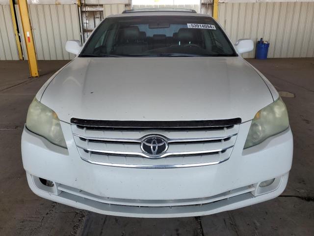 4T1BK36B36U076967 - 2006 TOYOTA AVALON XL WHITE photo 5