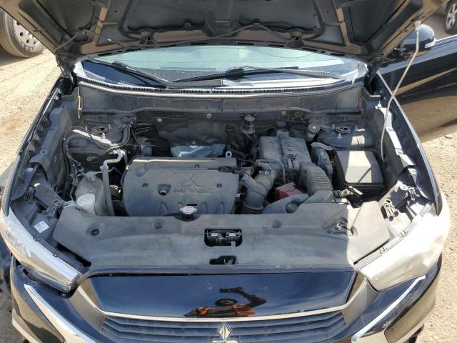 JA4AP3AU6HZ046985 - 2017 MITSUBISHI OUTLANDER ES BLACK photo 12