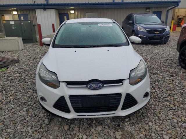 1FADP3F24EL377756 - 2014 FORD FOCUS SE WHITE photo 5