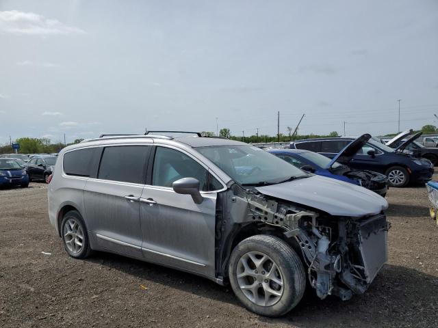 2C4RC1EG4HR665687 - 2017 CHRYSLER PACIFICA TOURING L PLUS SILVER photo 4