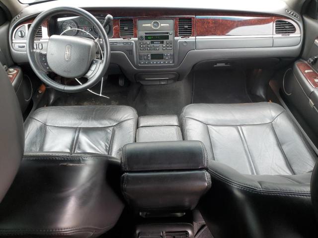 2LNBL8EV5BX759455 - 2011 LINCOLN TOWN CAR EXECUTIVE L BLACK photo 8