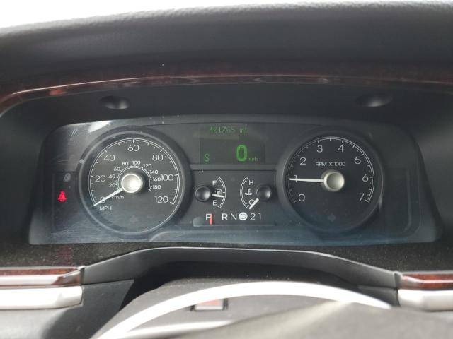 2LNBL8EV5BX759455 - 2011 LINCOLN TOWN CAR EXECUTIVE L BLACK photo 9