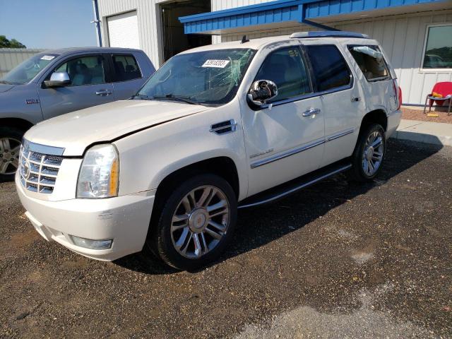 1GYUKAEF2AR135616 - 2010 CADILLAC ESCALADE WHITE photo 1