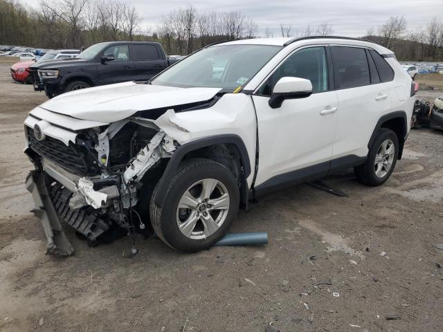 2020 TOYOTA RAV4 XLE, null