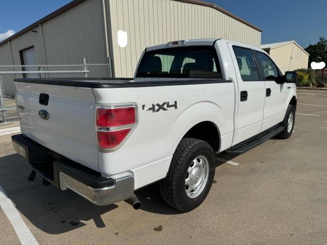 1FTEW1E89AFC94702 - 2010 FORD F150 SUPERCREW WHITE photo 4