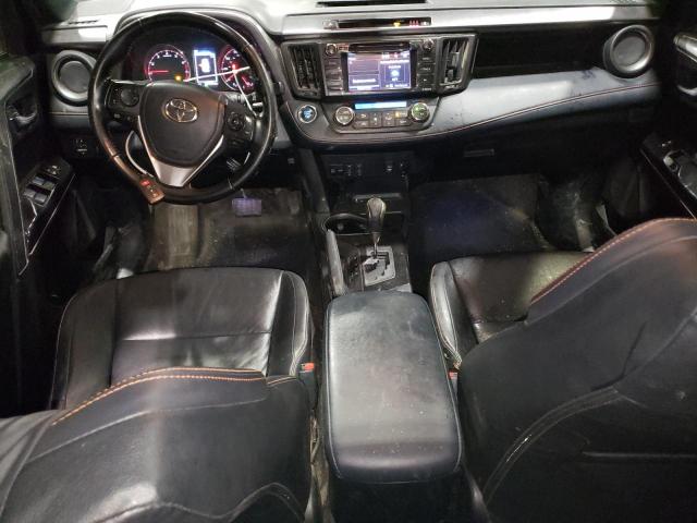 JTMJFREV4JD235281 - 2018 TOYOTA RAV4 SE GRAY photo 8