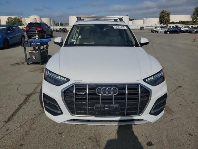 WA1CAAFY5M2033786 - 2021 AUDI Q5 PRESTIGE WHITE photo 5