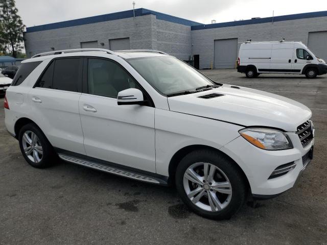 4JGDA5HB5EA343367 - 2014 MERCEDES-BENZ ML 350 4MATIC WHITE photo 4