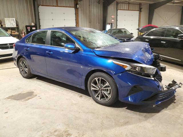 3KPF24AD2PE682779 - 2023 KIA FORTE LX BLUE photo 4