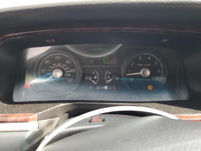 2LNBL8EVXAX620579 - 2010 LINCOLN TOWN CAR EXECUTIVE L BLACK photo 9