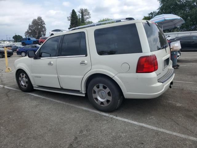 5LMFU27536LJ27661 - 2006 LINCOLN NAVIGATOR WHITE photo 2