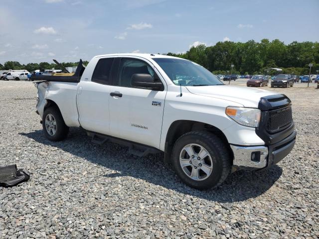 5TFUW5F17GX579700 - 2016 TOYOTA TUNDRA DOUBLE CAB SR/SR5 WHITE photo 4