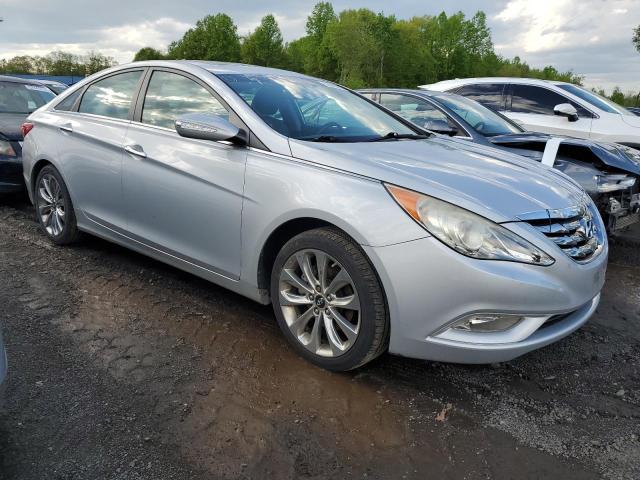 5NPEC4AB7BH218270 - 2011 HYUNDAI SONATA SE SILVER photo 4