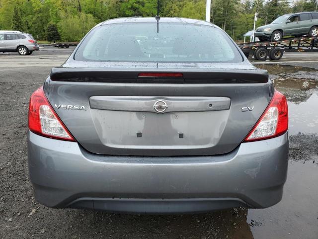 3N1CN7AP4HL815919 - 2017 NISSAN VERSA S GRAY photo 6