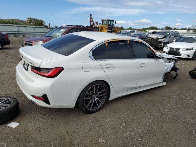 3MW5R7J09M8B97682 - 2021 BMW 330XI WHITE photo 3