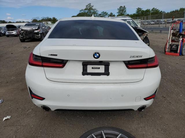 3MW5R7J09M8B97682 - 2021 BMW 330XI WHITE photo 6