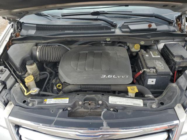 2A4RR8DG2BR619298 - 2011 CHRYSLER TOWN & COU TOURING L SILVER photo 12