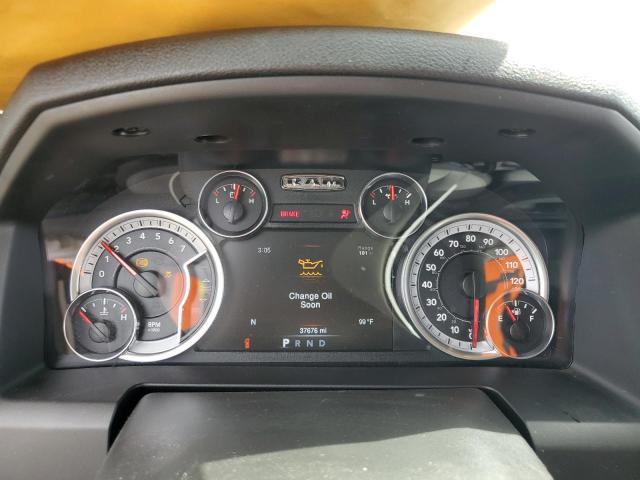 3C6RR7LG5PG661390 - 2023 RAM 1500 CLASS SLT 白色 照片 9