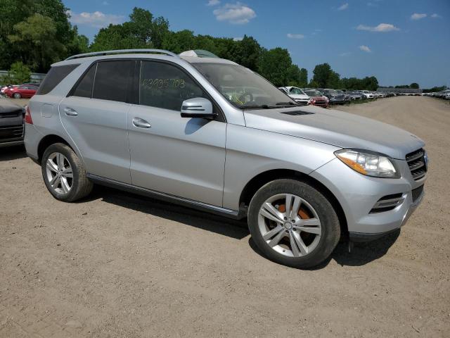 4JGDA5HB1EA374390 - 2014 MERCEDES-BENZ ML 350 4MATIC SILVER photo 4