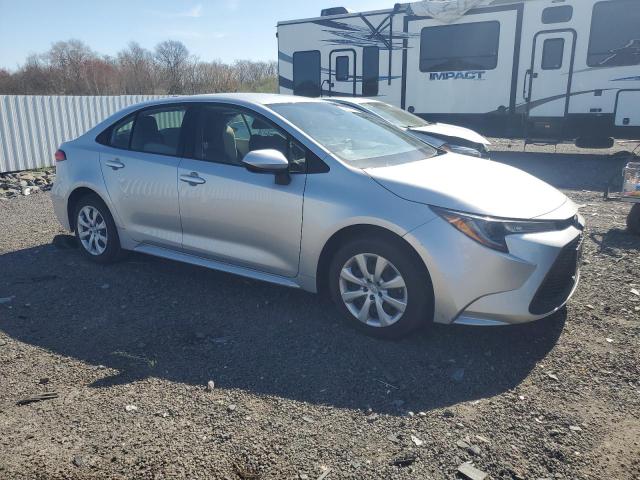 JTDEPRAE9LJ037501 - 2020 TOYOTA COROLLA LE 银色 照片 4