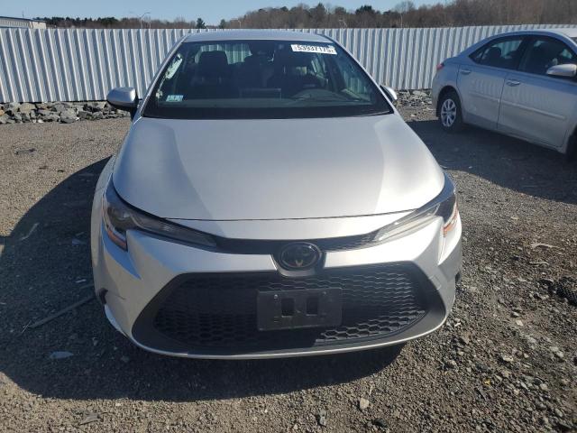 JTDEPRAE9LJ037501 - 2020 TOYOTA COROLLA LE 银色 照片 5