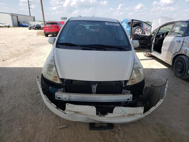 JHMGD38607S060564 - 2007 HONDA FIT S WHITE photo 5