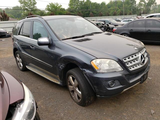 4JGBB8GB9AA598234 - 2010 MERCEDES-BENZ ML 350 4MATIC GRAY photo 4