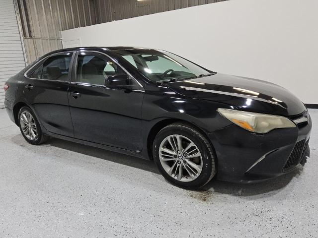 4T1BF1FK7FU491038 - 2015 TOYOTA CAMRY SE LE 黑色 照片 4