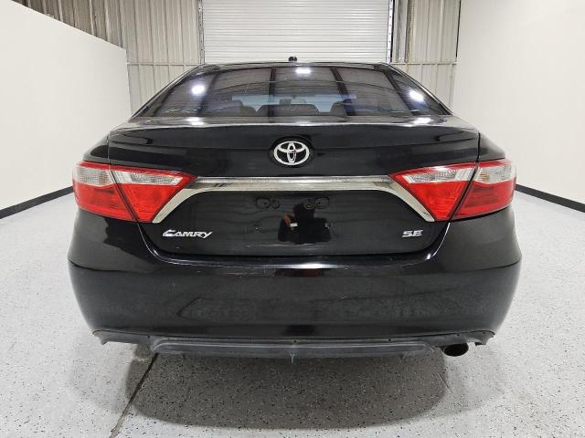4T1BF1FK7FU491038 - 2015 TOYOTA CAMRY SE LE 黑色 照片 6