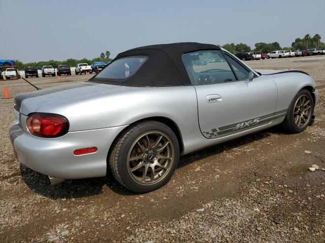 JM1NB353840400446 - 2004 MAZDA MX-5 MIATA BASE SILVER photo 3