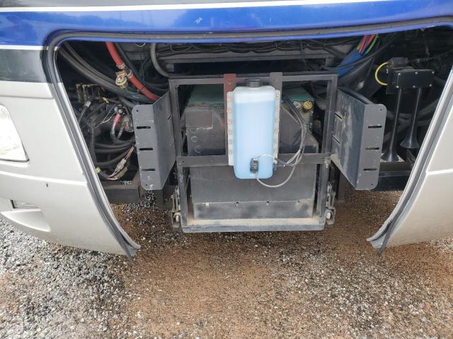 51Z424640B1055622 - 2011 ROADMASTER RAIL RAISED RAI TWO TONE photo 7