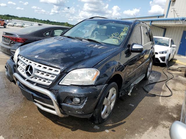 4JGBB8GB2AA536626 - 2010 MERCEDES-BENZ ML 350 4MATIC BLACK photo 2
