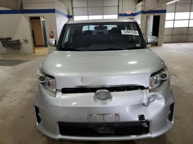 JTLZE4FE4CJ017485 - 2012 TOYOTA SCION XB 银色 照片 5