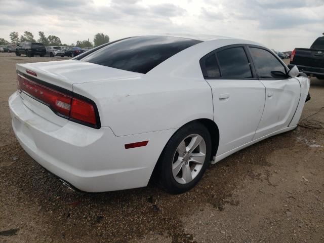 2C3CDXBG4DH672895 - 2013 DODGE CHARGER SE WHITE photo 3