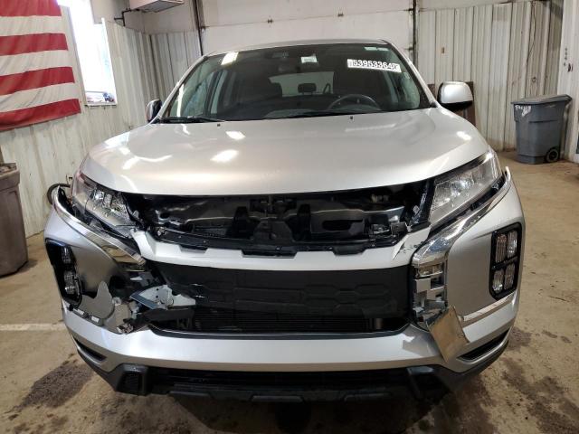 JA4ARUAU1MU034587 - 2021 MITSUBISHI OUTLANDER ES SILVER photo 5