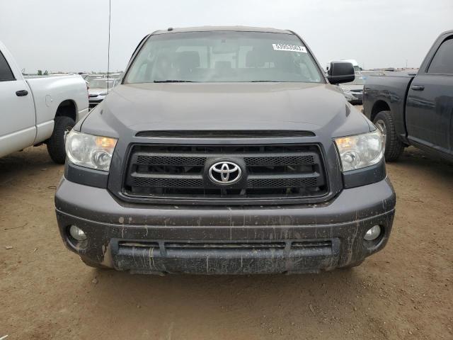 5TFUY5F15CX250952 - 2012 TOYOTA TUNDRA DOUBLE CAB SR5 GRAY photo 5